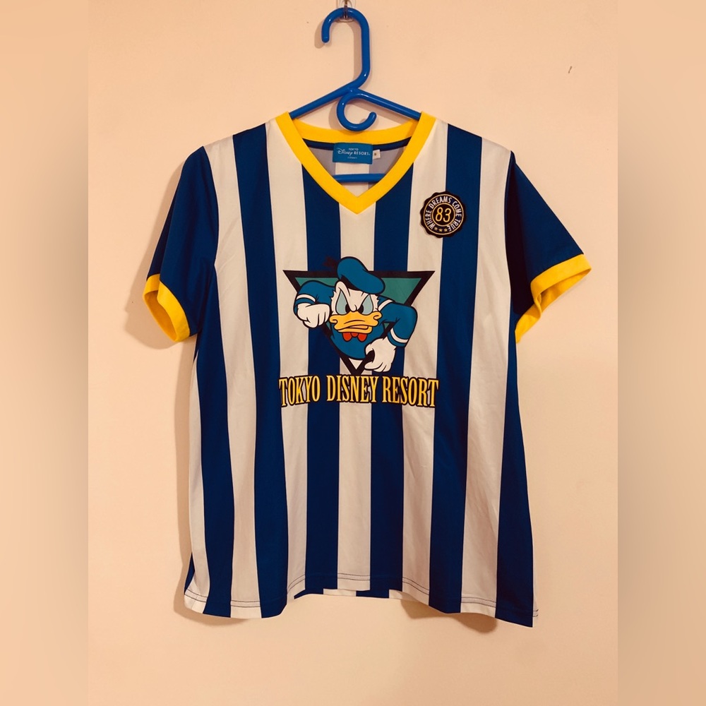 NWOT Donald Duck Jersey Top 💙💛